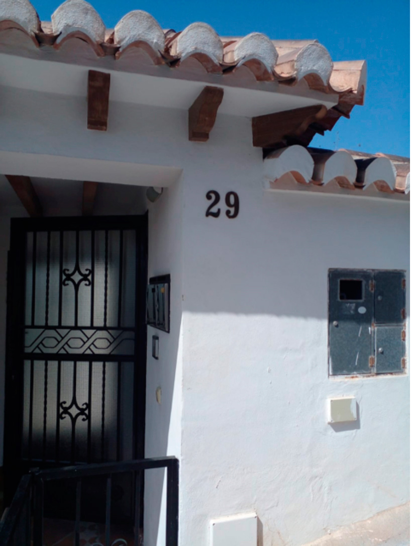LAS URBANIZACIONES DE ALMUCAR Y LA HERRADURA SE DEGRADAN ACELERADAMENTE, afirma CA.