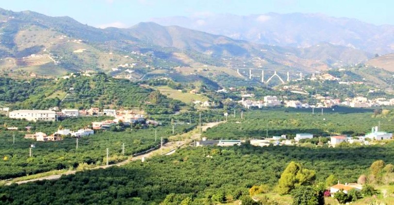 Vamos a poner en marcha un centro de capacitacin en agricultura y jardinera tropical, indica CA.